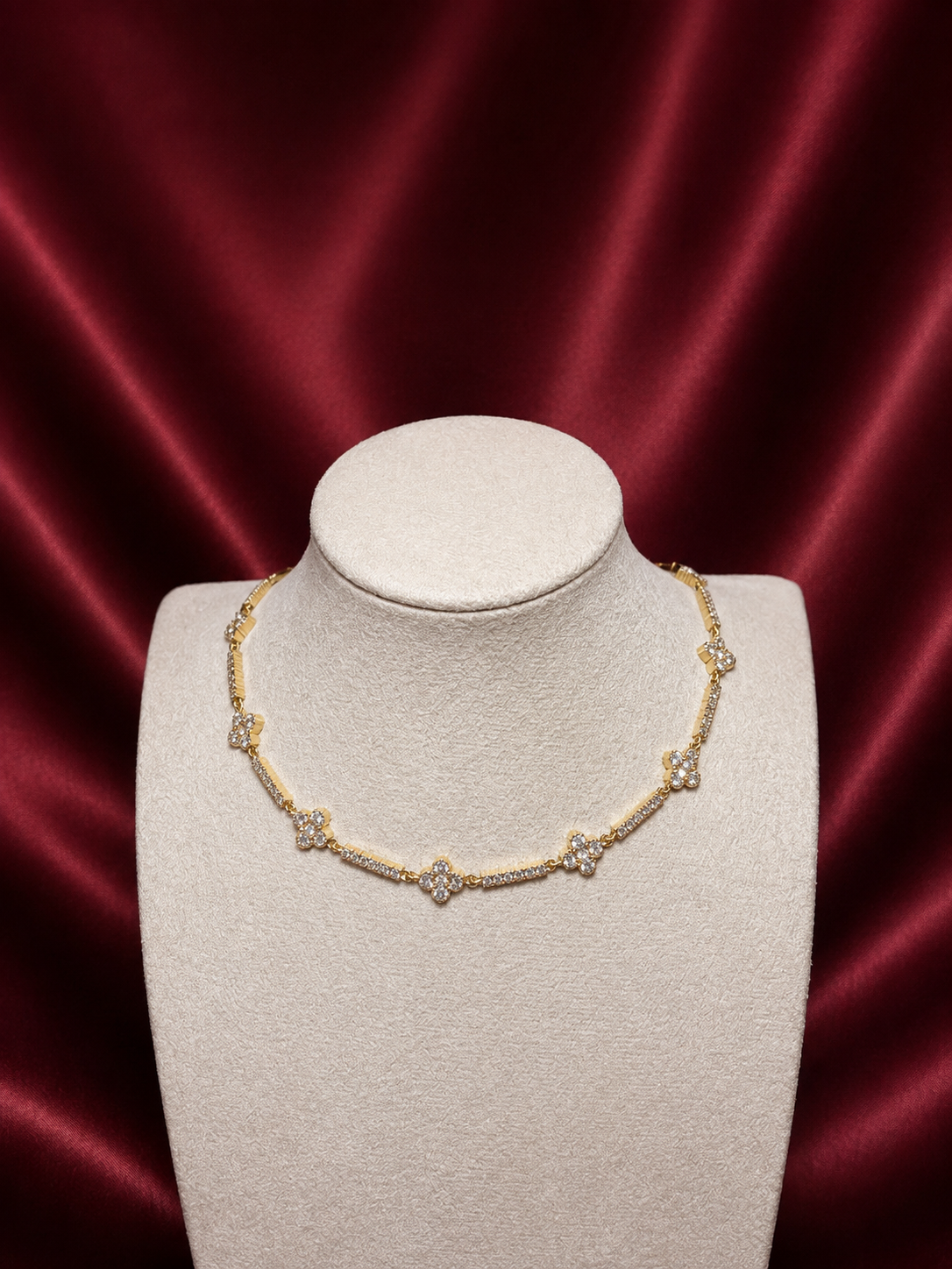 Collier Neya — CINDOORA