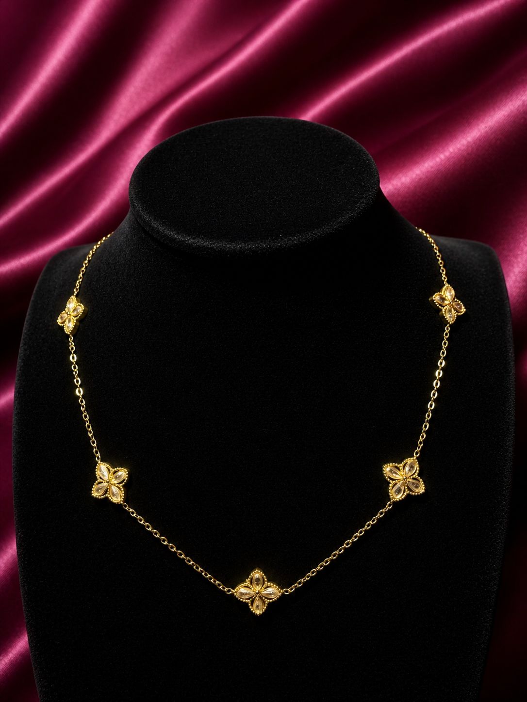Collier Oora — CINDOORA